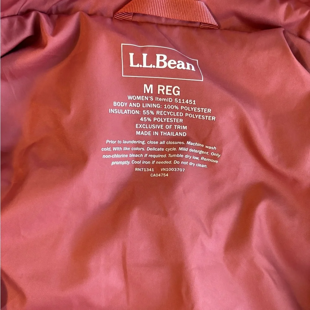 LLBEAN Mountain Classic Puffer Jacket - Picture 6 of 6